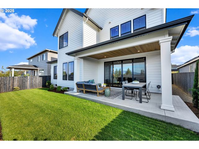 231 W KOA St, Washougal, WA 98671