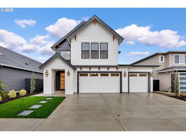 231 W KOA St, Washougal, WA 98671