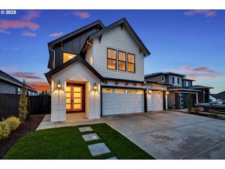 231 W KOA St, Washougal, WA 98671