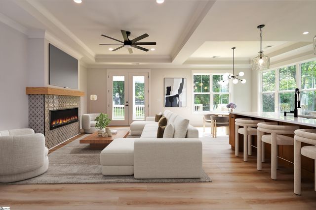 206 N Hamilton Street, Williamston, SC 29697