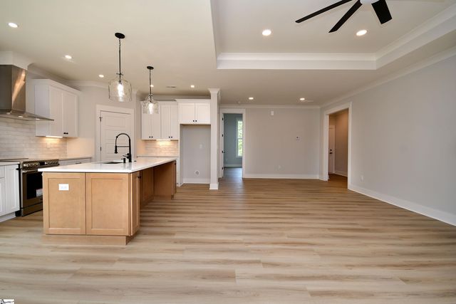 206 N Hamilton Street, Williamston, SC 29697
