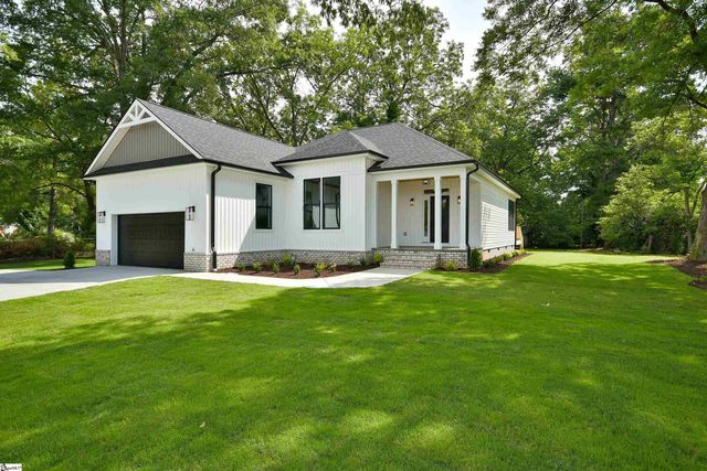 206 N Hamilton Street, Williamston, SC 29697