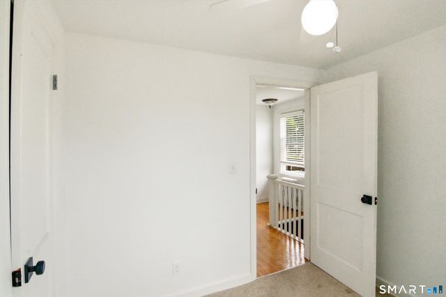 506 Lighthouse Road, New Haven, CT 06512