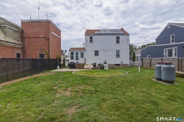 506 Lighthouse Road, New Haven, CT 06512