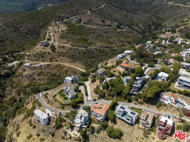 3006 Sequit Drive, Malibu, CA 90265