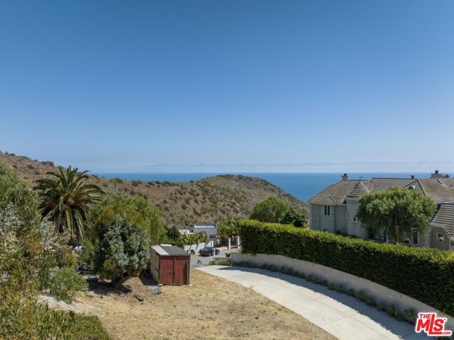 3006 Sequit Drive, Malibu, CA 90265