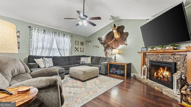 106 Windmill Drive SE, Silver Creek, GA 30173