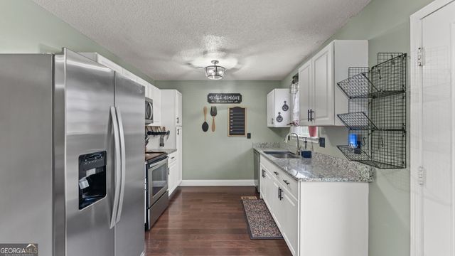 106 Windmill Drive SE, Silver Creek, GA 30173