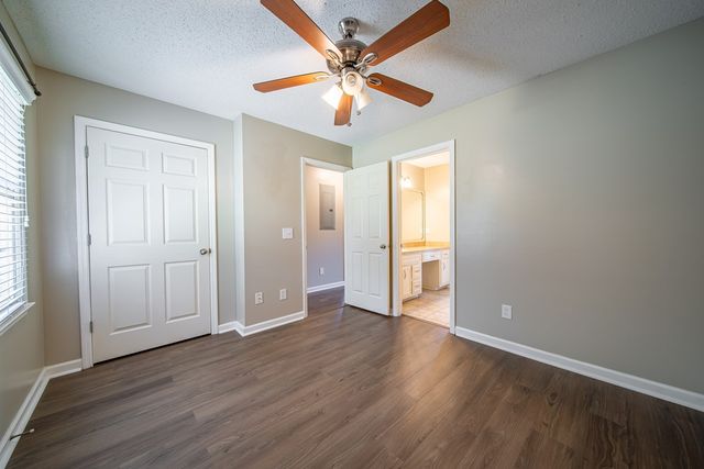 3306 Hummingbird Court, Phenix City, AL 36867