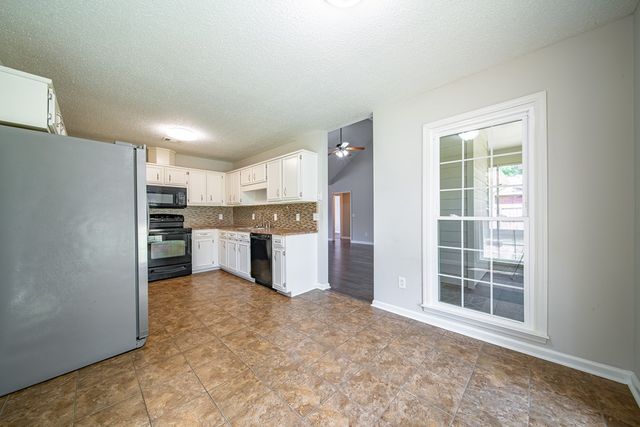 3306 Hummingbird Court, Phenix City, AL 36867