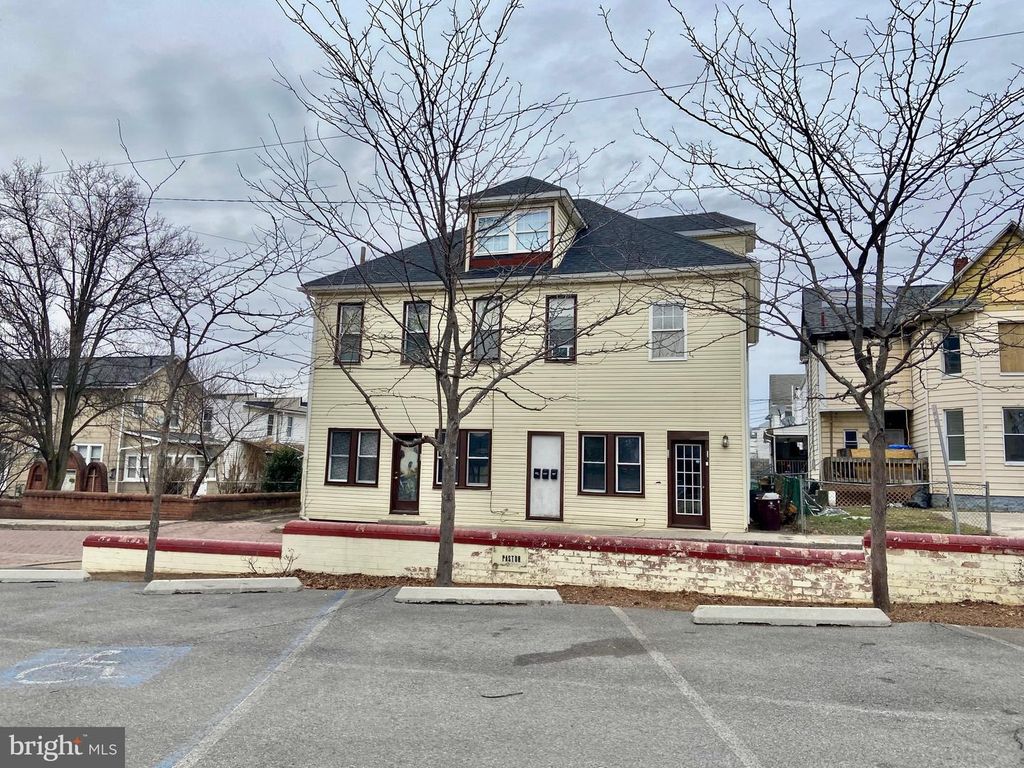 108 E FOURTH STREET, Cumberland, MD 21502