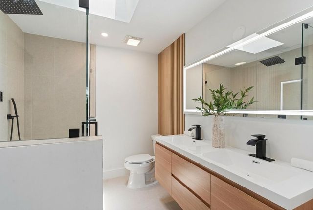 301 NW 78th Terrace, Plantation, FL 33324