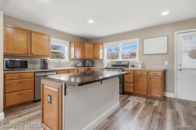 11605 Elmdale Road, Whitmore Lake, MI 48189