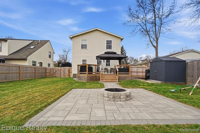 11605 Elmdale Road, Whitmore Lake, MI 48189