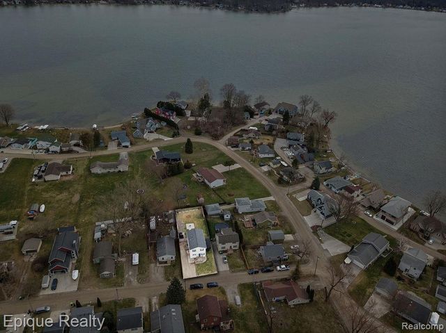 11605 Elmdale Road, Whitmore Lake, MI 48189