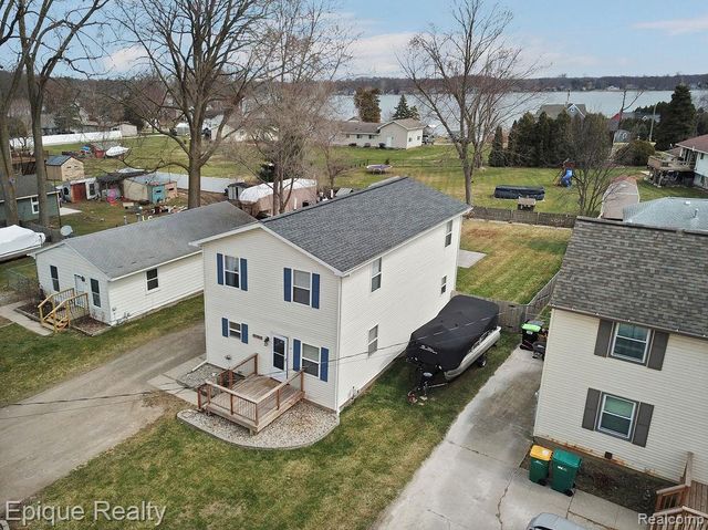 11605 Elmdale Road, Whitmore Lake, MI 48189