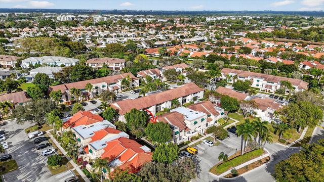 6671 Via Regina 6671, Boca Raton, FL 33433