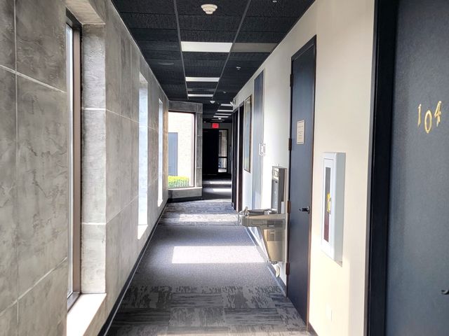 6428 Joliet Road 103, Countryside, IL 60525