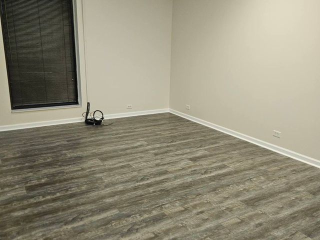 6428 Joliet Road 103, Countryside, IL 60525