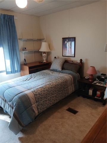 12 Seneca, Manchester, NY 14504