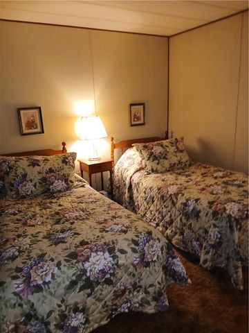 12 Seneca, Manchester, NY 14504