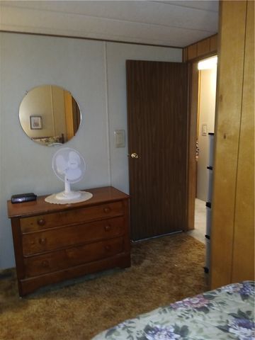 12 Seneca, Manchester, NY 14504