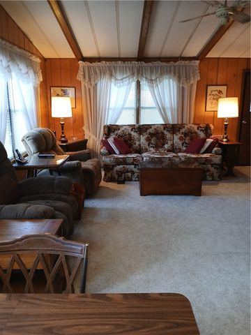 12 Seneca, Manchester, NY 14504