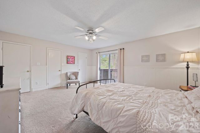350 21st Avenue Drive NW, Hickory, NC 28601