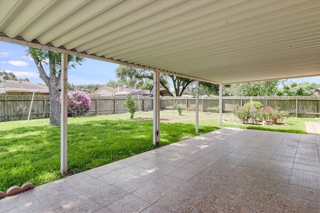 2854 Tumbleweed Dr, Corpus Christi, TX 78410