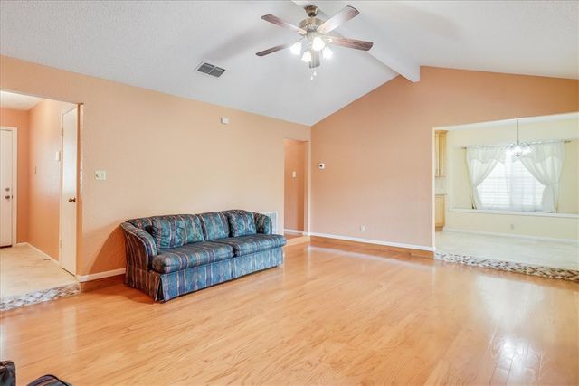 2854 Tumbleweed Dr, Corpus Christi, TX 78410