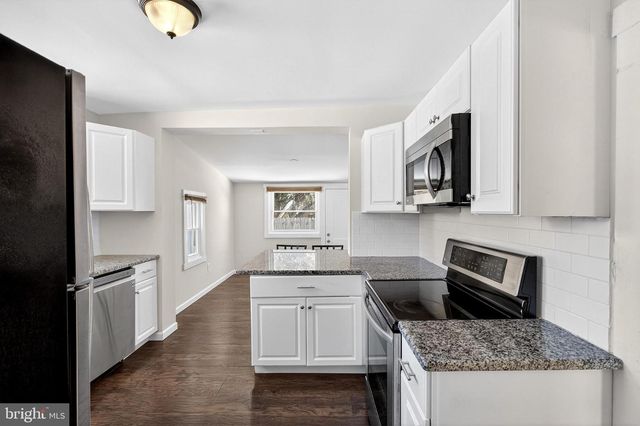 245 W CHAMPLAIN AVE, Wilmington, DE 19804