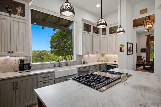 3903 KITE DR, Kerrville, TX 78028