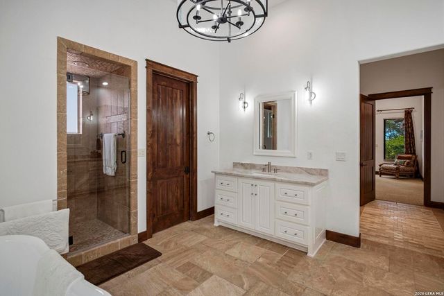 3903 KITE DR, Kerrville, TX 78028