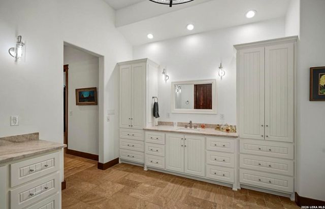 3903 KITE DR, Kerrville, TX 78028