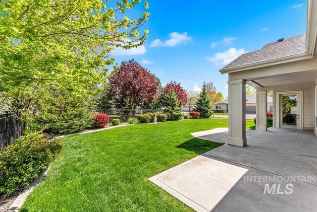 2986 S Fox Run Ave, Eagle, ID 83616