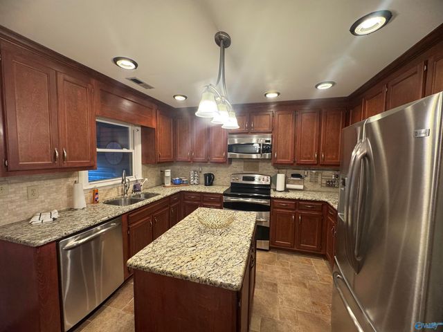 6928 Steeplechase Drive, Huntsville, AL 35806