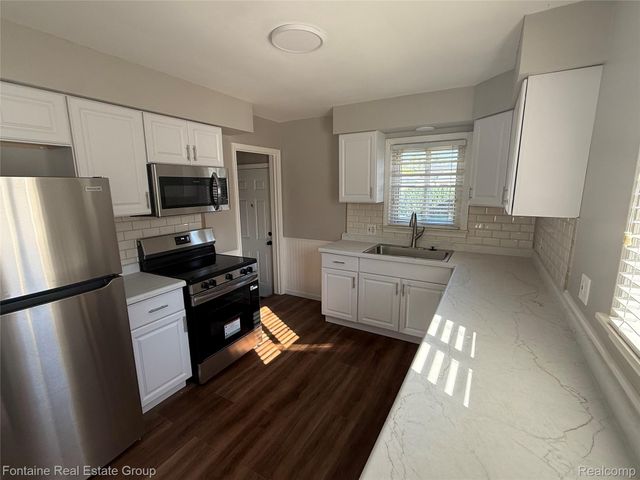 29174 Westfield Street, Livonia, MI 48150
