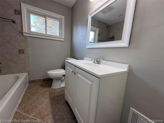 29174 Westfield Street, Livonia, MI 48150