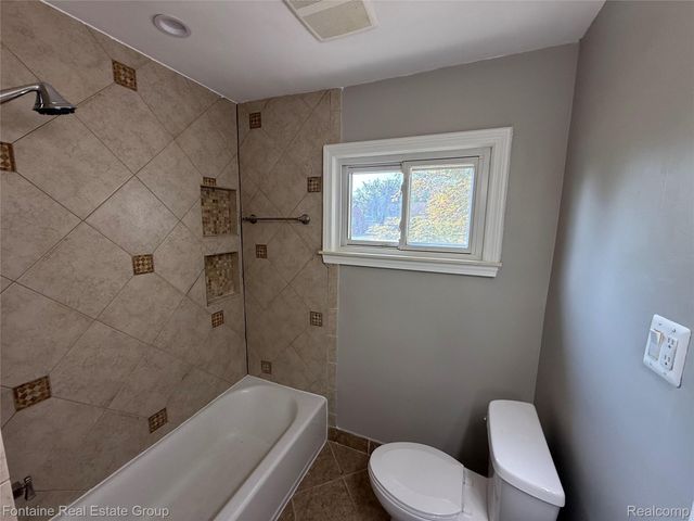 29174 Westfield Street, Livonia, MI 48150