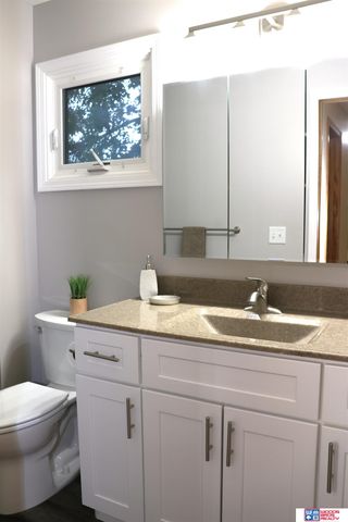 3036 Laredo Drive, Lincoln, NE 68516