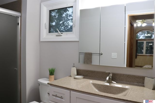 3036 Laredo Drive, Lincoln, NE 68516