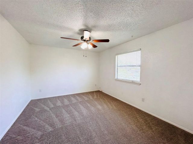 8800 Clearbrook TRL B, Austin, TX 78729