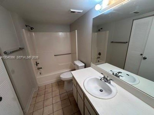 3578 N University Drive I5, Coral Springs, FL 33065