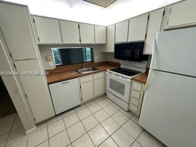 3578 N University Drive I5, Coral Springs, FL 33065