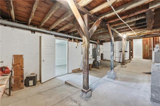 980 W Edgehill, San Bernardino, CA 92405