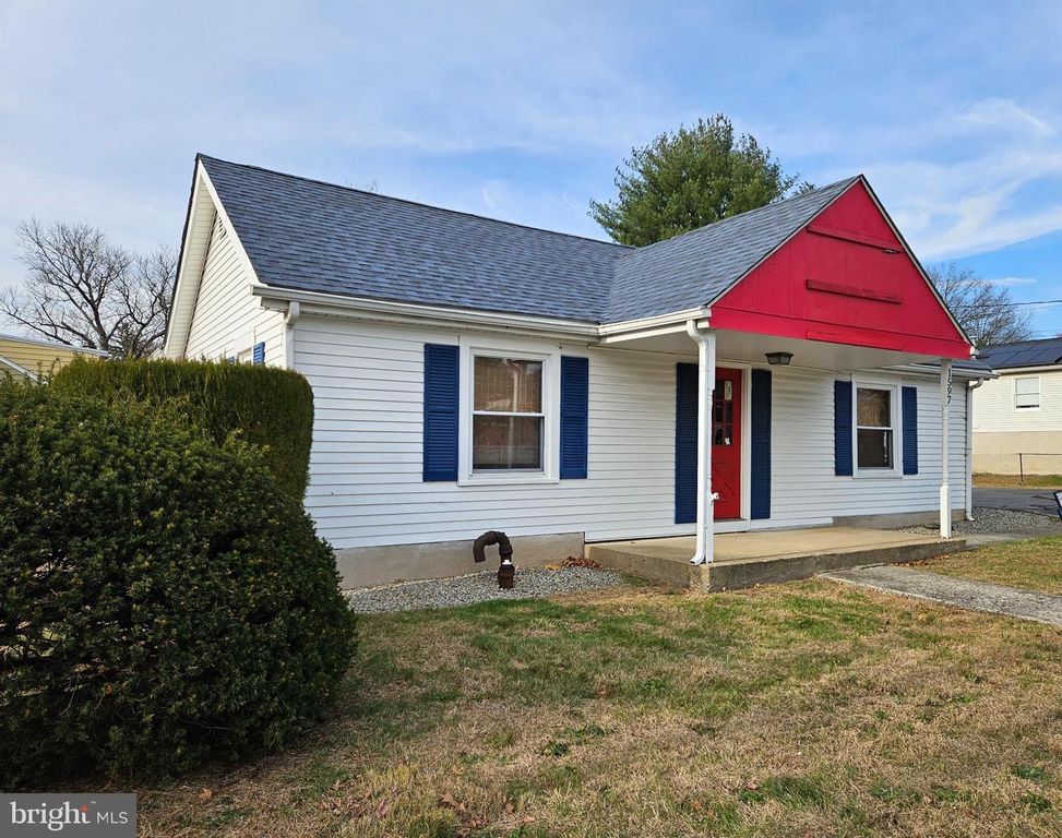 1597 PARKSIDE AVE, Trenton, NJ 08638