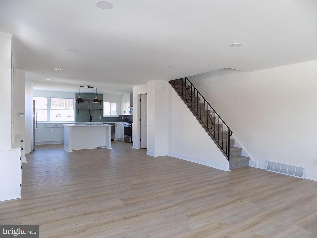 3645 ACADEMY RD, Philadelphia, PA 19154