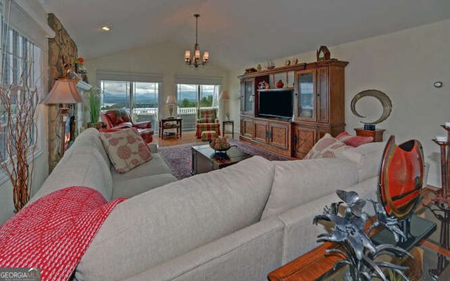 1130 Buckeye Lane, Hiawassee, GA 30546