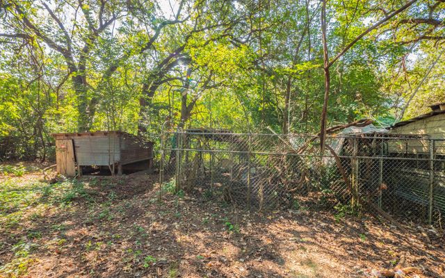 574 Oaklawn DR, Rockdale, TX 76567