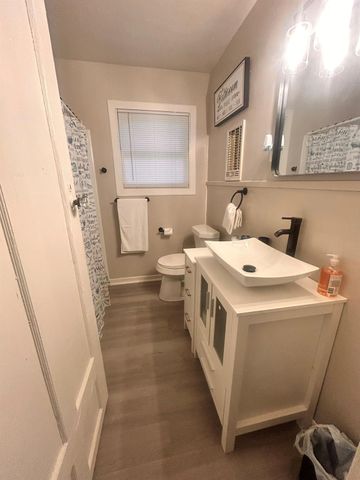 574 Oaklawn DR, Rockdale, TX 76567